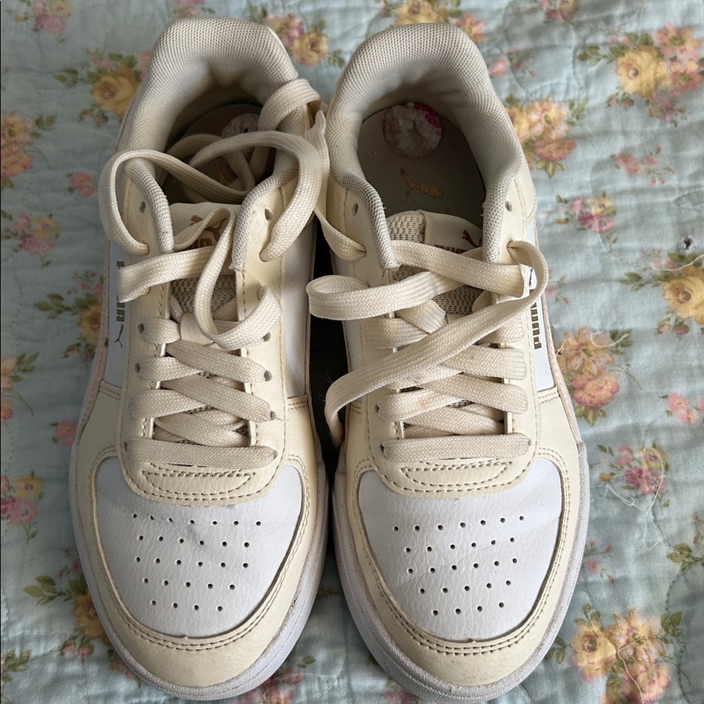 Girls Puma